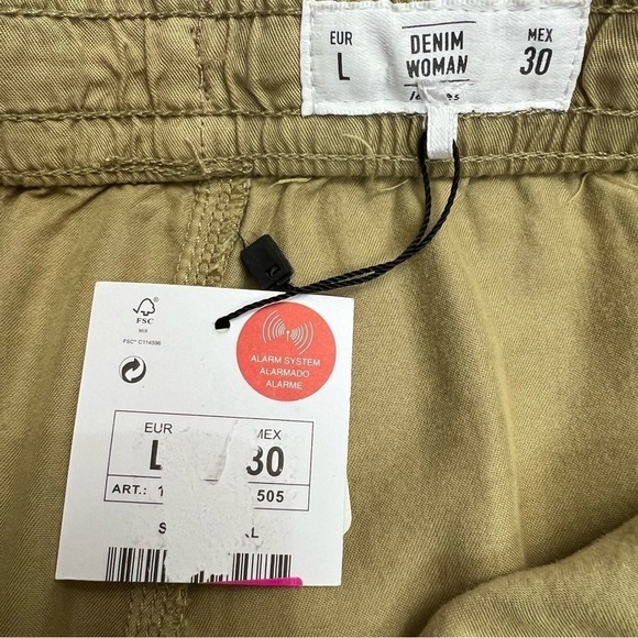 NWT Lefties 100% lyocell khaki pleated pull on shorts L - Picture 5 of 7